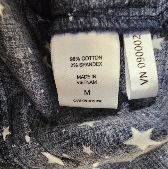 7th Avenue Design Studio New York & Co Navy Blouse With Stars Women's Medium - Picture 8 of 8